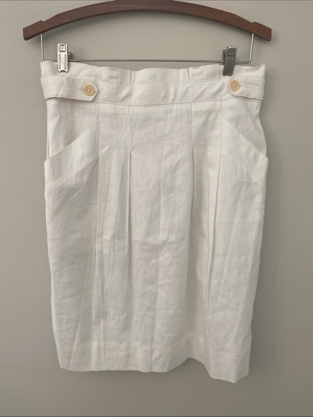 BCBGMaxAzria Linen Blend White Pencil Skirt with Button Waist